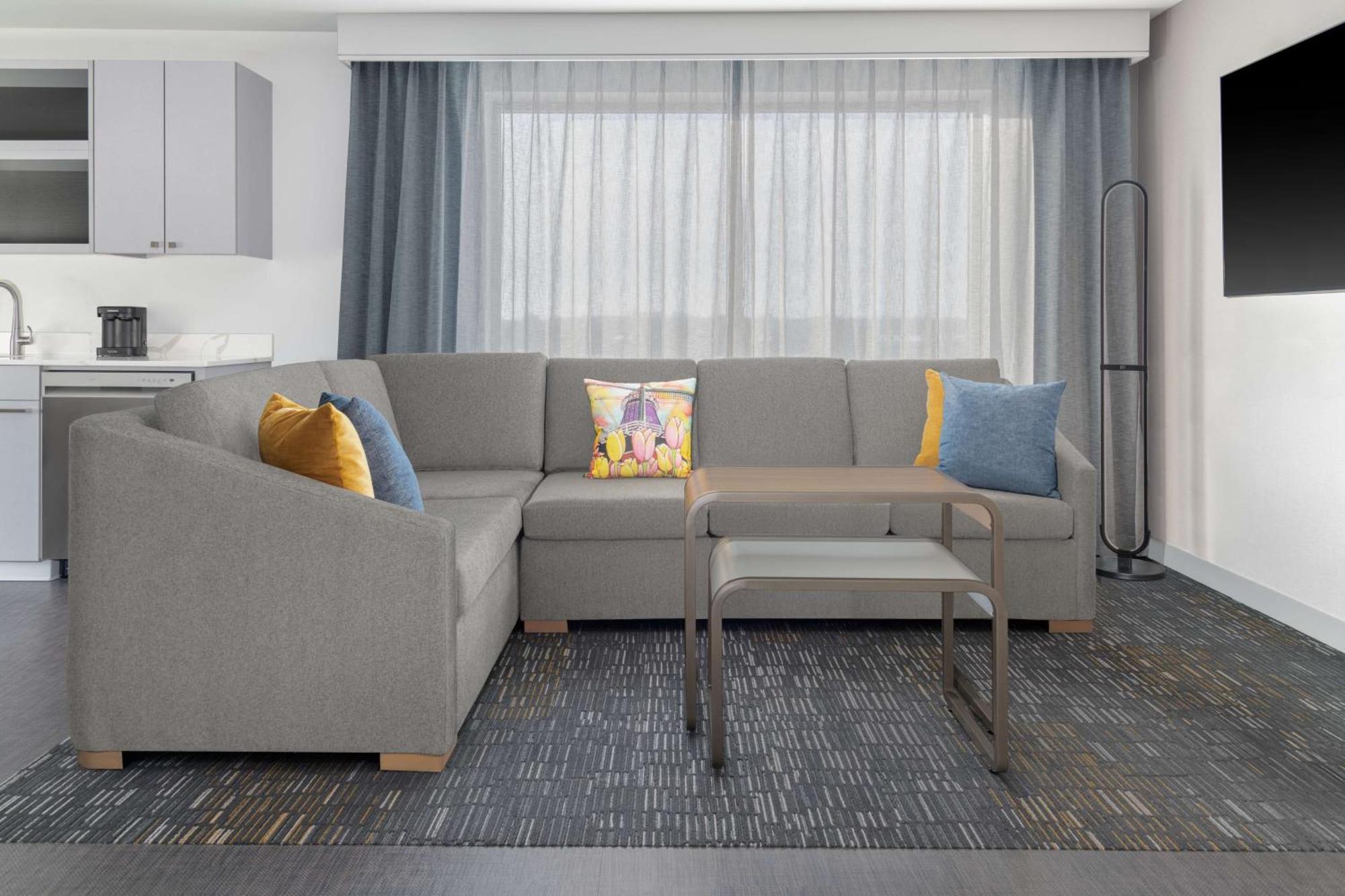 Homewood Suites By Hilton Holland Εξωτερικό φωτογραφία